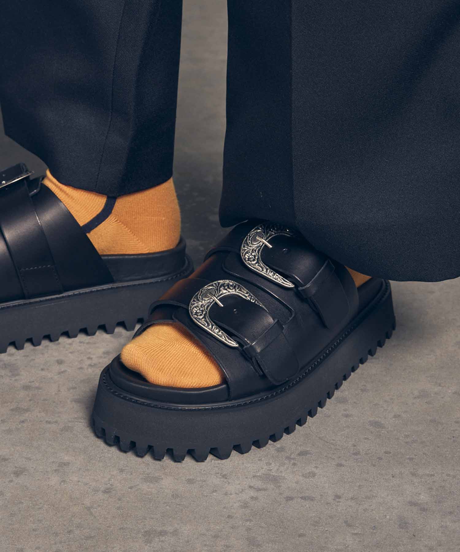 【SPECIAL SHOES FACTORY COLLABORATION】Italian Vibram Sole Double Monk Buckle Sandal Made In TOKYO