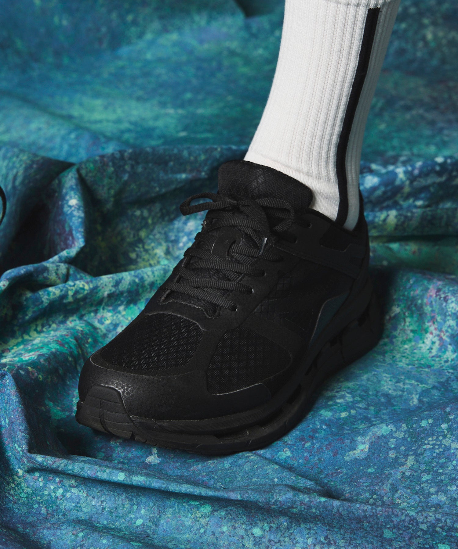 【MOISTHROUGH360】Waterproof Sneaker