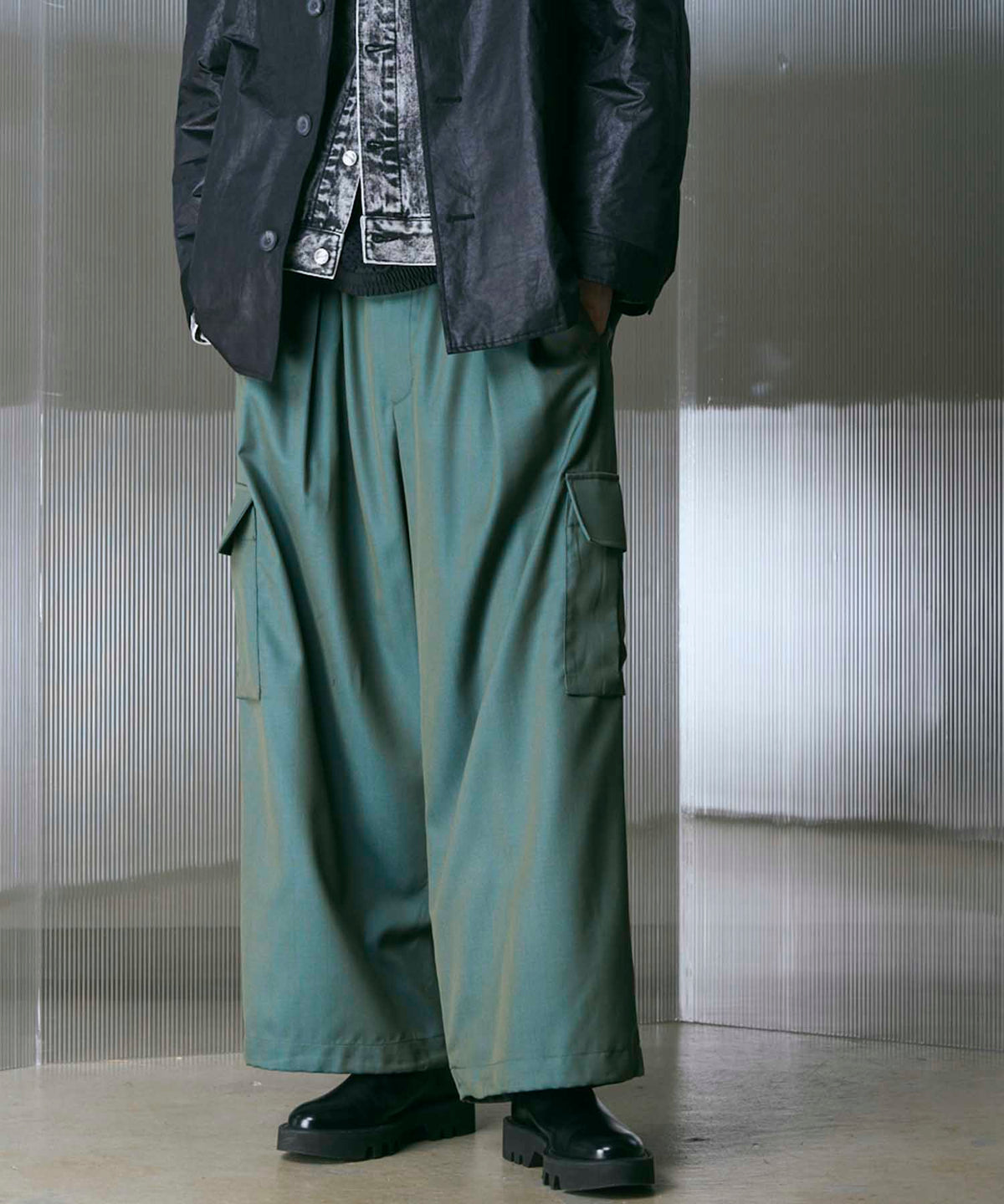 High Count Wool Prime-Wide Cargo Pants