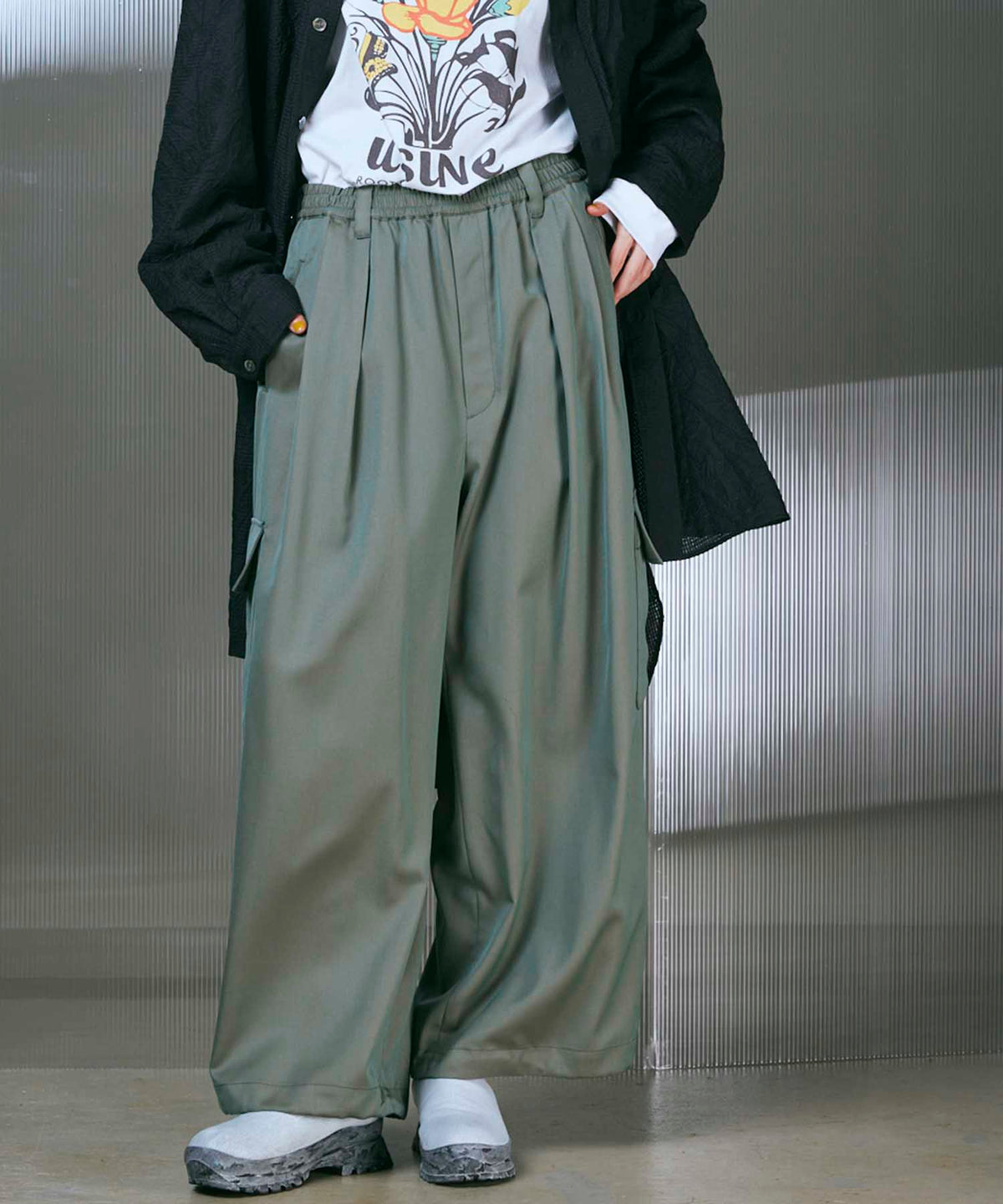 High Count Wool Prime-Wide Cargo Pants